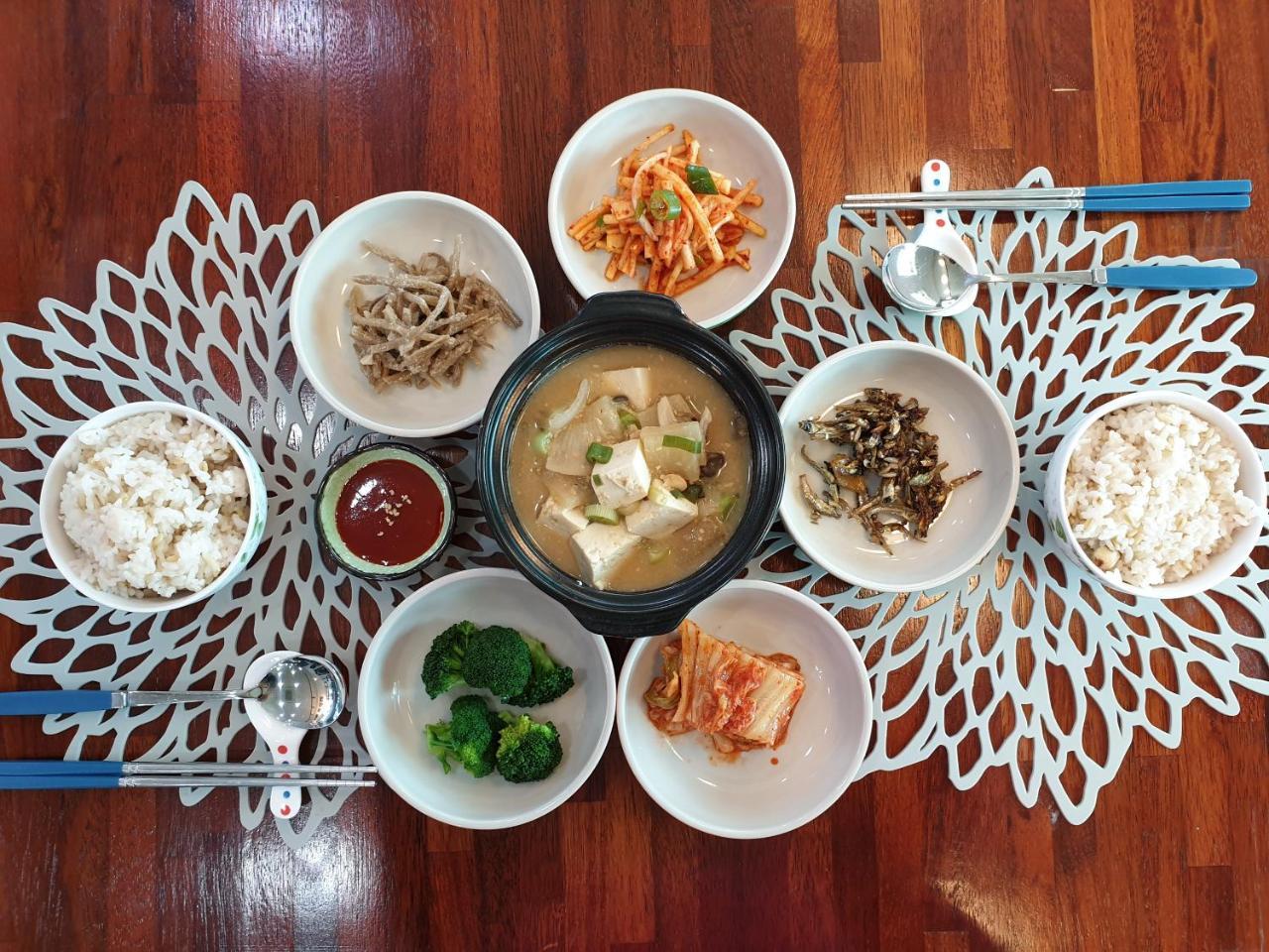Wind Jeju Cafe & Pension Seogwipo Ngoại thất bức ảnh