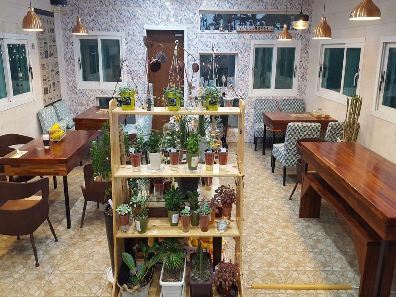 Wind Jeju Cafe & Pension Seogwipo Ngoại thất bức ảnh